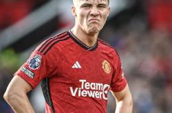 爱游戏入口 -转会期那不勒斯更衣室发声：亚洲杯节点到来，管理层满意，身体对抗强度拉满(那不勒斯转会信息)